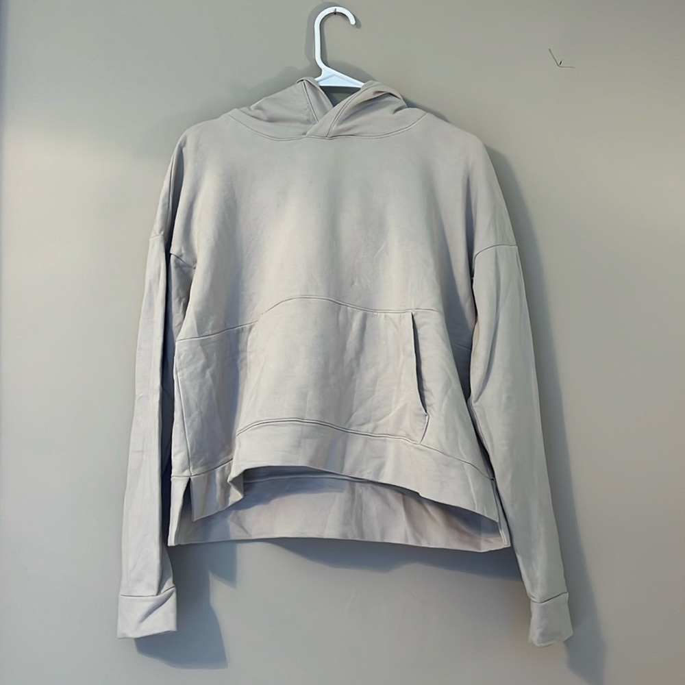 Cream cropped athletic sweatshirt